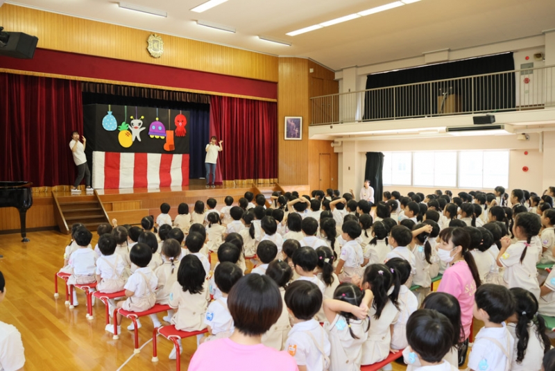 KR7_9558